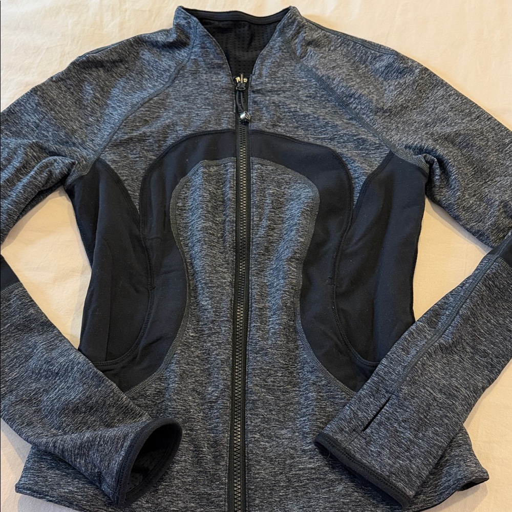 Lululemon women’s reversible scuba jacket